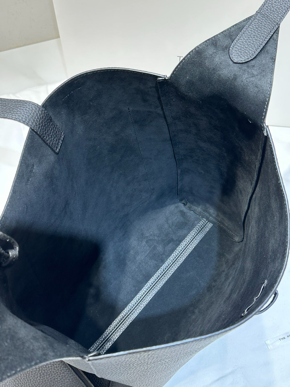 TR: Blake hobo bag in black lux grain cow leather