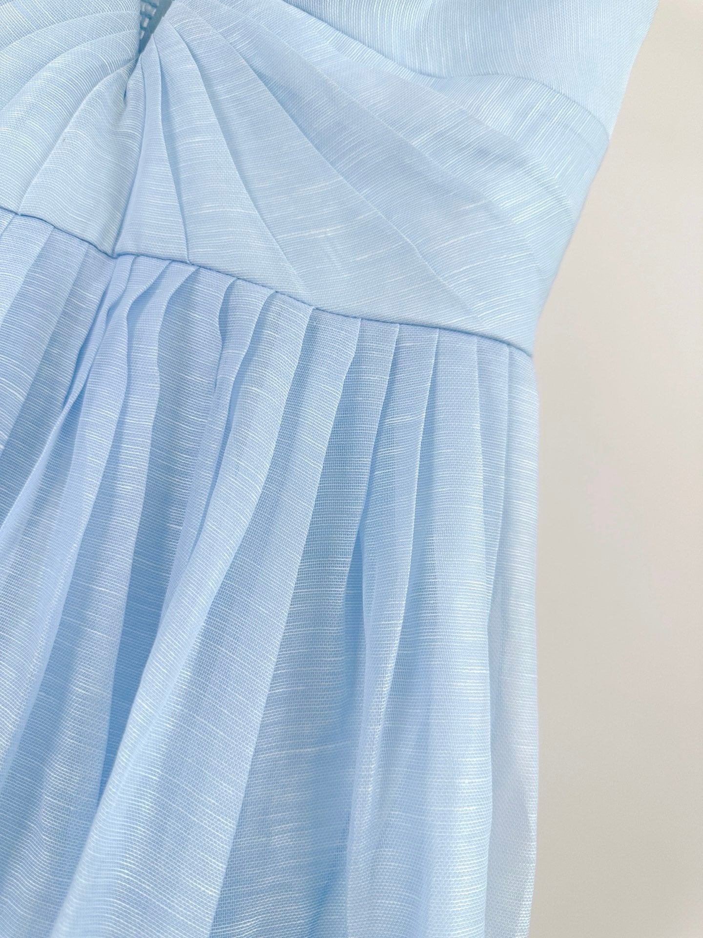 ZM: Illuminate V neck midi dress